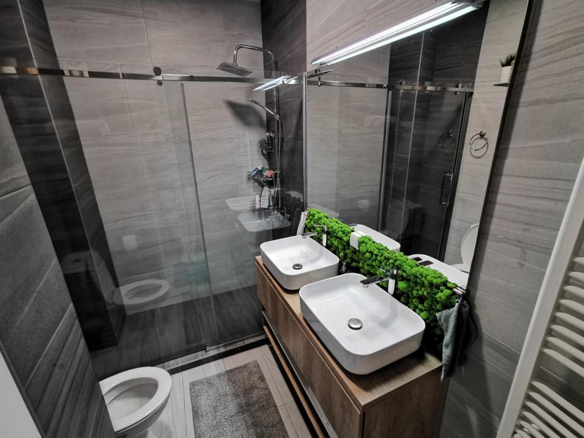 Centar Luxe Apartment Скопие Екстериор снимка